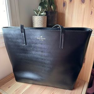 Kate spade leather tote medium size